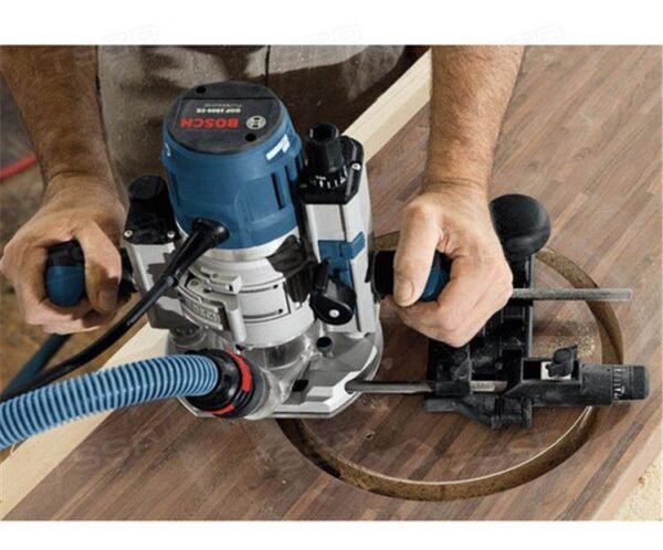 BOSCH Fresadora Ranuradora 1.600W – 10.000-25.000 rpm – Øfresa (mm): 6-8-1/4” GOF 1600 CE
