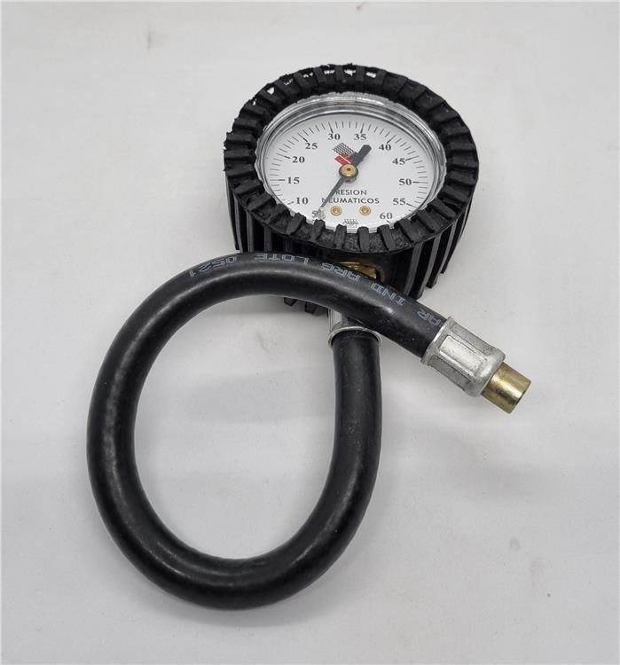 RR medidor Bolsillo 60 Lbs Ø 63 con manguera, pico corto y protector RR